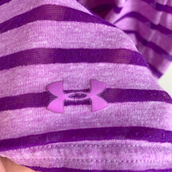 Under Armour Purple Striped V-Neck Short Sleeve Shirt - Picture 4 of 5